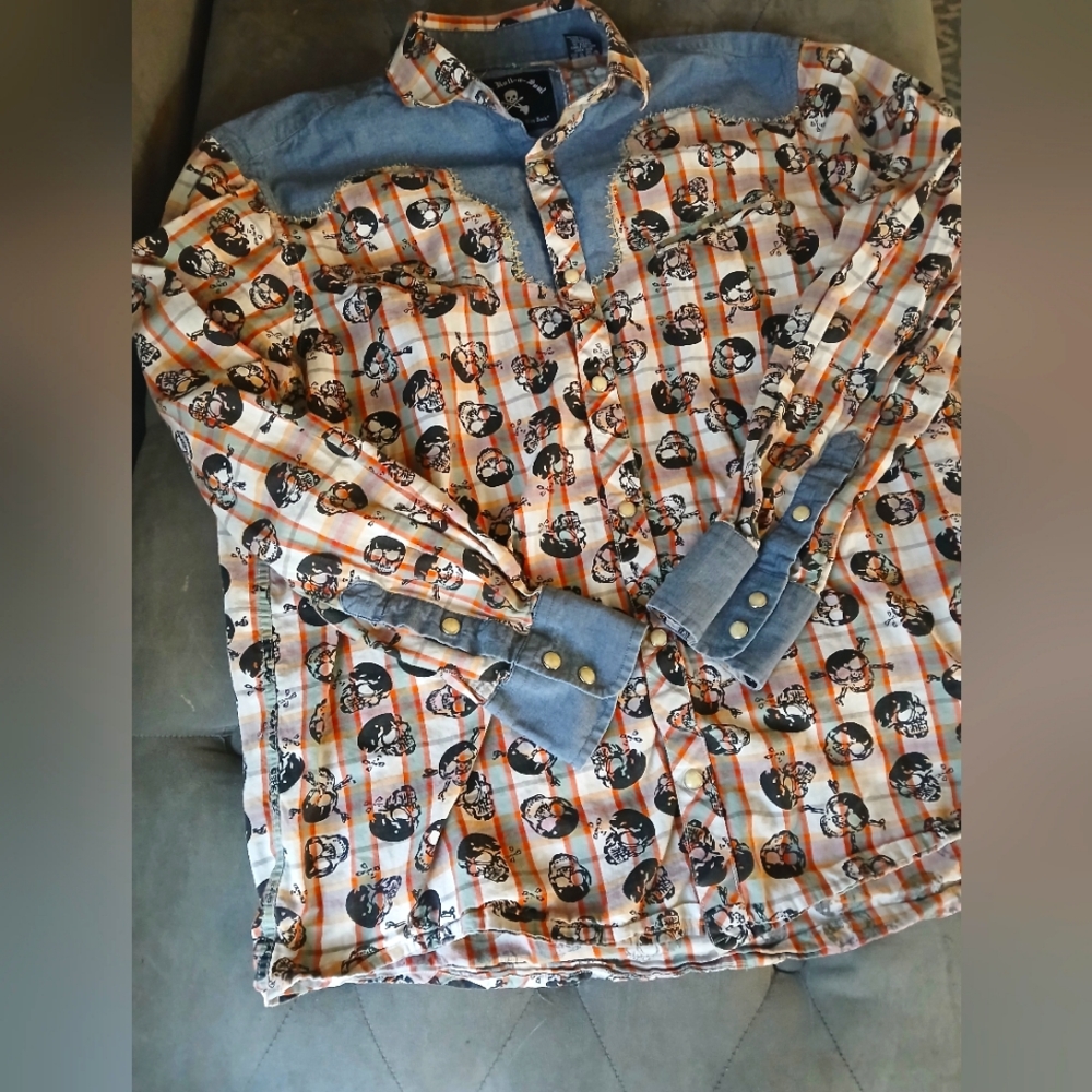Men's Cotton Shirt with Pearl Snaps